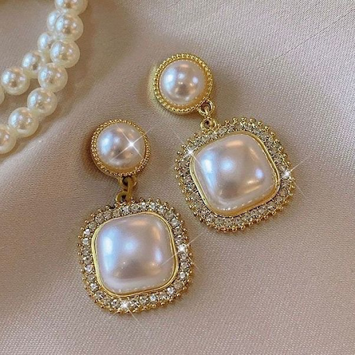 Lustrous Pearl Square Drop Earrings